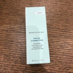 SkinCeuticals Phyto Corrective Serum - Light Green